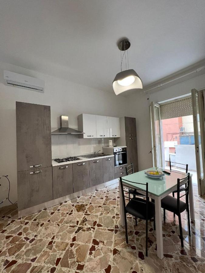 A Due Passi Dal Centro Villa Marsala Bagian luar foto